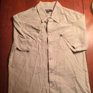 Hurley Shirts - Hurley CO Men’s Casual Short Sleeve Medium Tan Hurley Shirts - Hurley CO Men’s Casual Short Sleeve Medium Tan